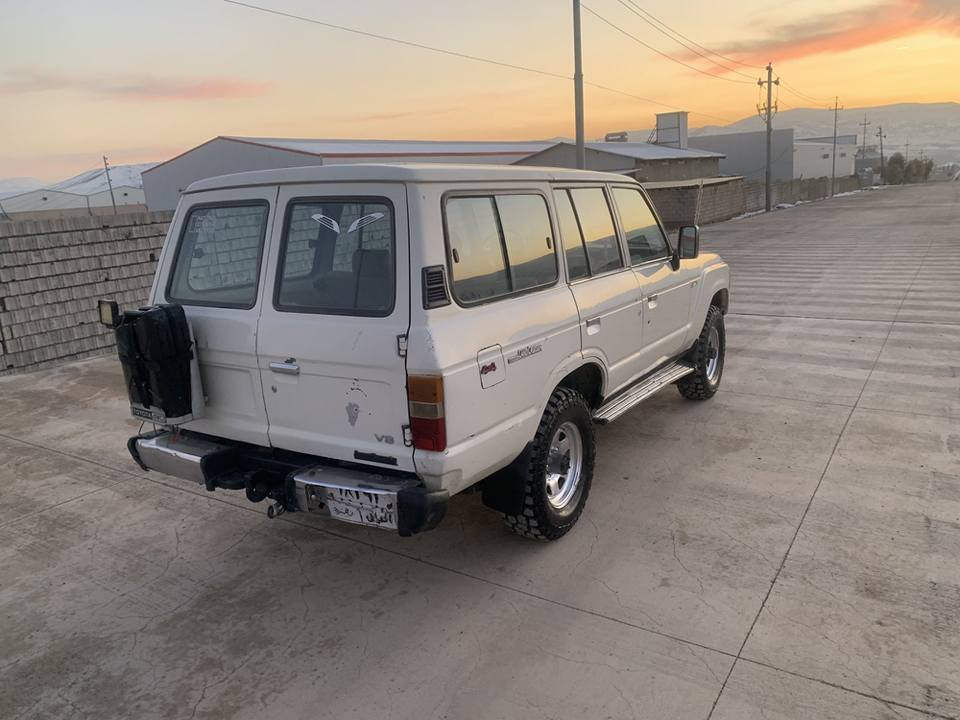 تویتا لاندکرۆزەرمۆدیل87مەکینە 3ئیف6گیر پاوەرپیش دیسک چکنیت وینج خازوبەنزین مەکینەوگیرو ئەکسل بەشەرت دەبڵ ئەکسل قورسوسوکی ێئیشدەکات دەعمو وەرگەڕاوی نیە 4تایەی ڕووسی لۆکی لەژیرە کارەبای زۆرمەزبوتە لایت ڤلجە گەرمی گشتی ئیش دەکات تەقەو ڕەقەی بەشەرت سعری 38گەڵاو مەجال ***********
*********** السليمانية, العراق
