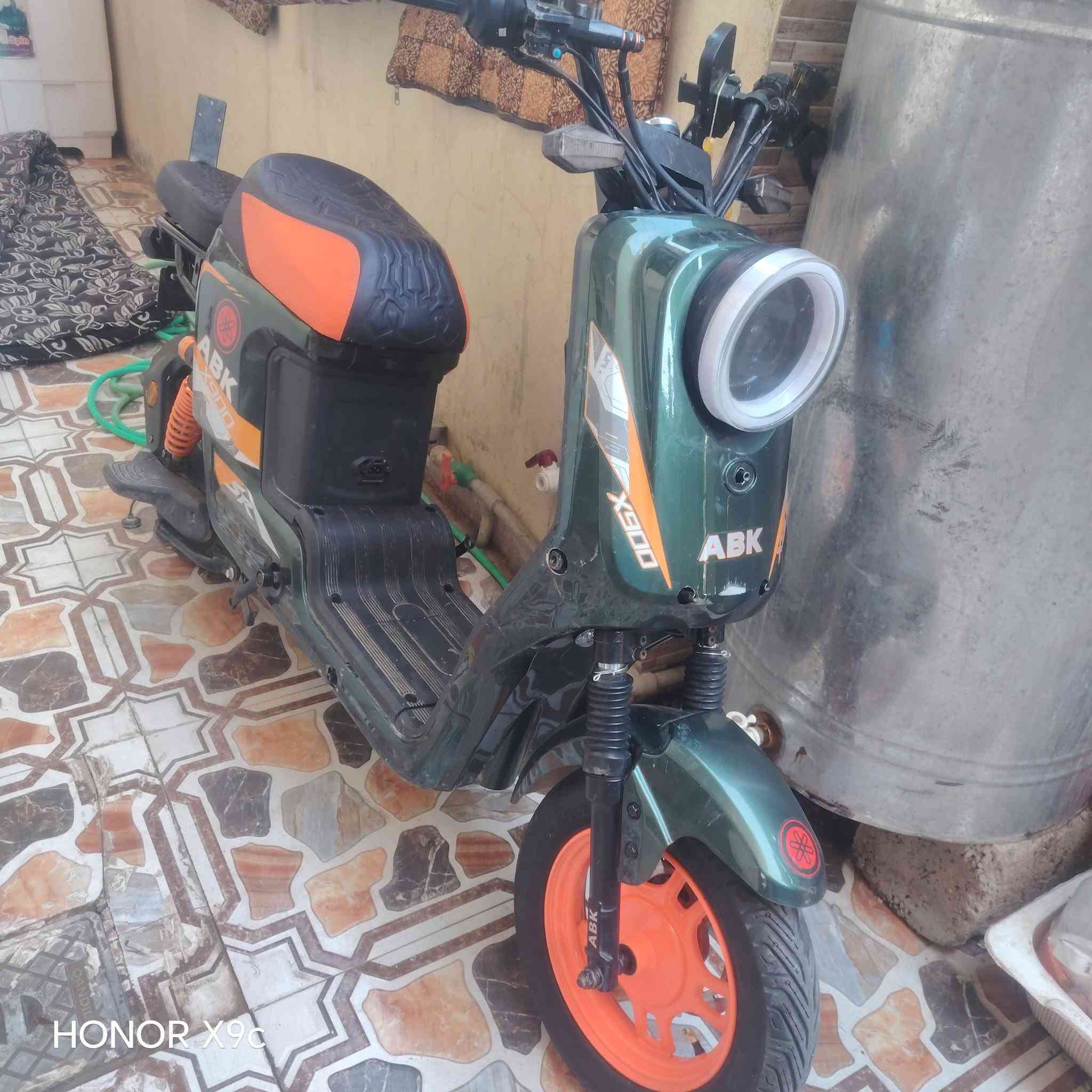 سلام عليكم باسكل للبيع  عاطل مكانه كركوك السعر 250 الشرايع يتصل ***********
