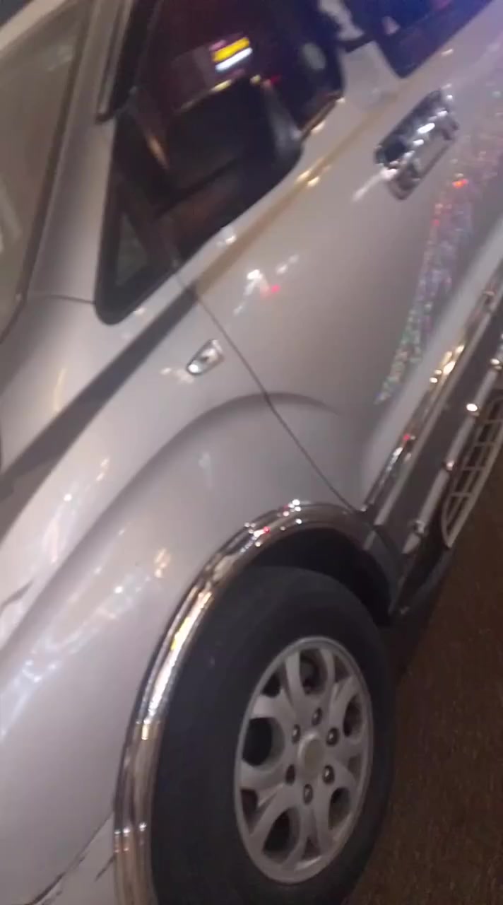 ستاركس رقم واسط دولي  مسكر 2009كفاله بس بارد جاملغ صوب الساقي خلفي سعر خاص مصفره هيه ومرور مكاني نجف حيره ***********
