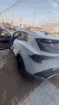 للبيع :كيه سبورتج  خليجي 
الموديل : 2024

ماشيه20 الف

بصمه  كراسي 

مري كهرباء 

انضمه قياده

تشغيل عن بعد 

حساسات امامي خلفي 

 شاشه +عداد دجتل 

كامره دواره 

بصمت ابواب 

ترحيب عند لاقتراب 

مثبت سرعه 

ويل 19

تبريد قطعتين 

داخل بيجي 

محرك 2000 دوش 

شاحن واير لس 

الصابيح الماميه LED

المصابيح الخلفيه LED

شفتات ستيرن رياضي 

مانع انزلاق 

شاشه ابل كار بليل +جي بي اس 

انذار عند الاقتراب

اشاير بل مري 

السياره كلش نضيفه وحلوه 

الرقم بغداد دولي باسمي 

السعر 240ورقه بيه مجال للشراي ابيع فقط للجناي وعقد مروري

أي استفسار ***********

مكان بغداد الزعفرانيه
