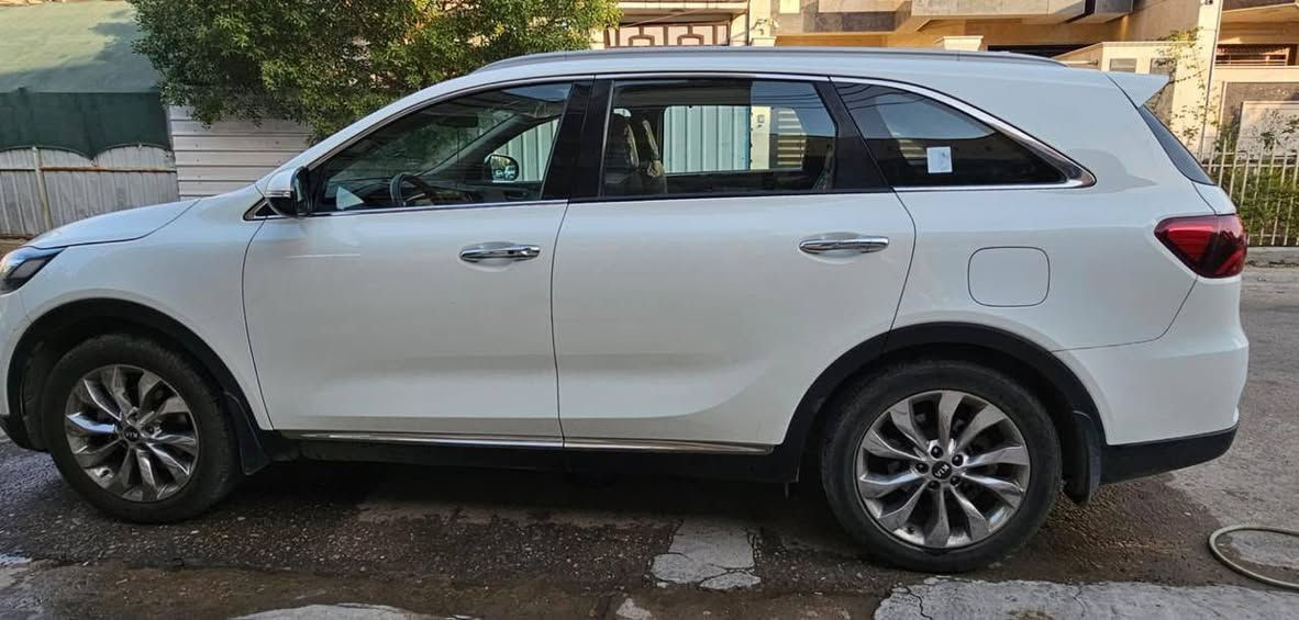 السلام عليكم سياره سورنتو للبيع
مديل 2020
سيارة نضيفه
***********
