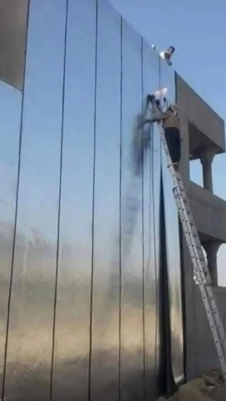 شركة الفهد لتغليف سطوح المباني والمنازل والشركات الحكومية والاهليه والمدارس والمسابح والمطاعم بالأيزوكام العاكس للحرارة والمانع للرطوبه مع ضمان جودة العمل لمدة 5 سنوات كرسته وعمل يستلم الزبون وصل ضمان من قبل الشركة ( شركة الفهد ) مع افضل الكوادر المحترفه بمادة الأيزوكام وبأشراف مهندس خاص بفتره ‏لا تقل عن 15 سنة ،، الأيزوكام الحل الجذري لكل مشاكل السطح يغنيك عن التراب والشتايكر والفرشي واللباد والأسفلت وغيره .. خفيف الوزن السمك 6mm ألياف ومواد عازله للرطوبه وبنسبة حمايه 100‎%‎ متوفر الأيزوكام الايطالي والايراني والتركي الاسعار تختلف حسب المساحه والحجم عملنا في جميع مناطق البصرة فقط ( كل الي عليك تتصل بينا واحنه نجيك نسوي كشف عن السطح وننطيك السعر المطلوب) والشغل المحترف ؛ الأسعار تبدأ من 4 و 5 و 6 للمتر المربع كرسته وعمل *********** نعمل في مناطق البصرة حصراً.
