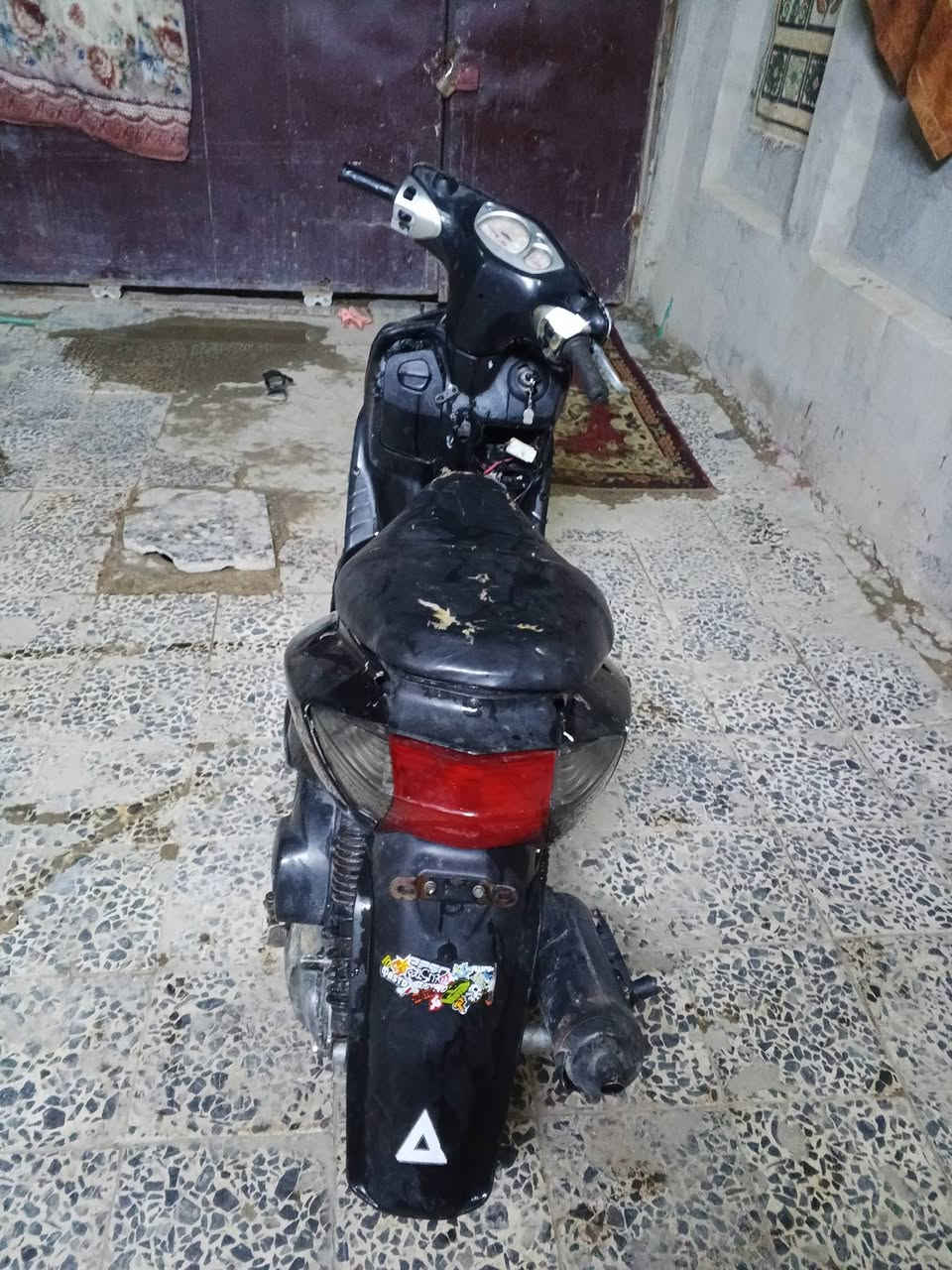 سلام عليكم شباب دراجة سكنس نثية ياباني دراجة مكينة مكفولة من تنقيص وتبخير عوزهة ترتيب سعر 300 وبيهة مجال قليل مكان بغداد حي نصر ***********
