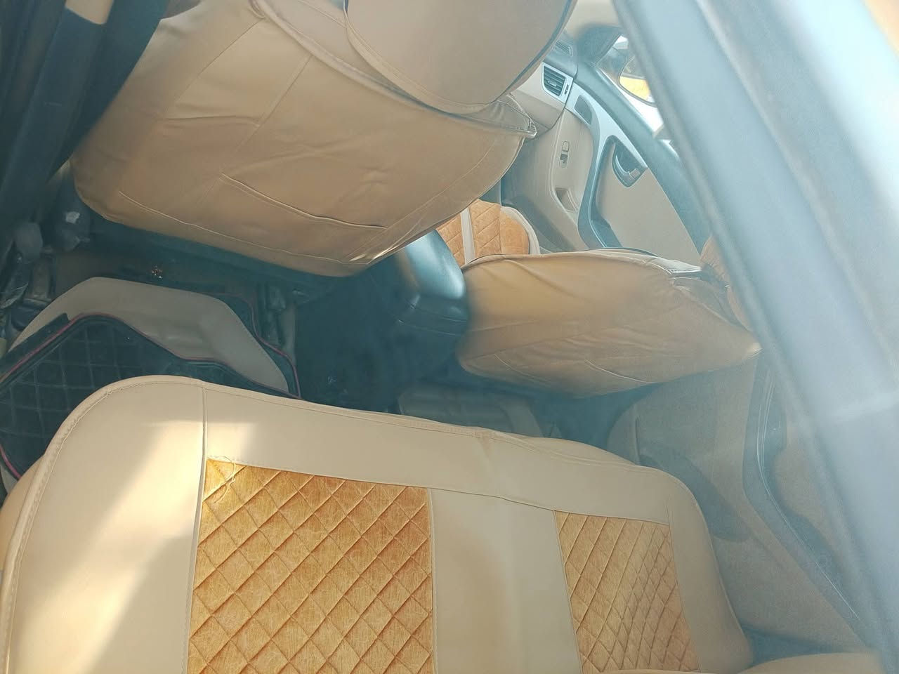 .السلام عليكم 
النترا للبيع موديل 13 ورد مريكي الحادث جملغ مامي بنيد فقط 
كير محرك تبريد مكينه كفاله عامه 
تخم تاير شواصي مكفولات 
دوخل نظيفه سياره حلو معنا الكمله بل عافيه 
رقم بغداد مشروع وطني بسمي تحويل ثاني 
سعار سياره 87بي مجال شي بسيط حك جيتك 
العنوان بغداد بلديات نتصل وتدلل 
محرك 1800
دوش
***********
