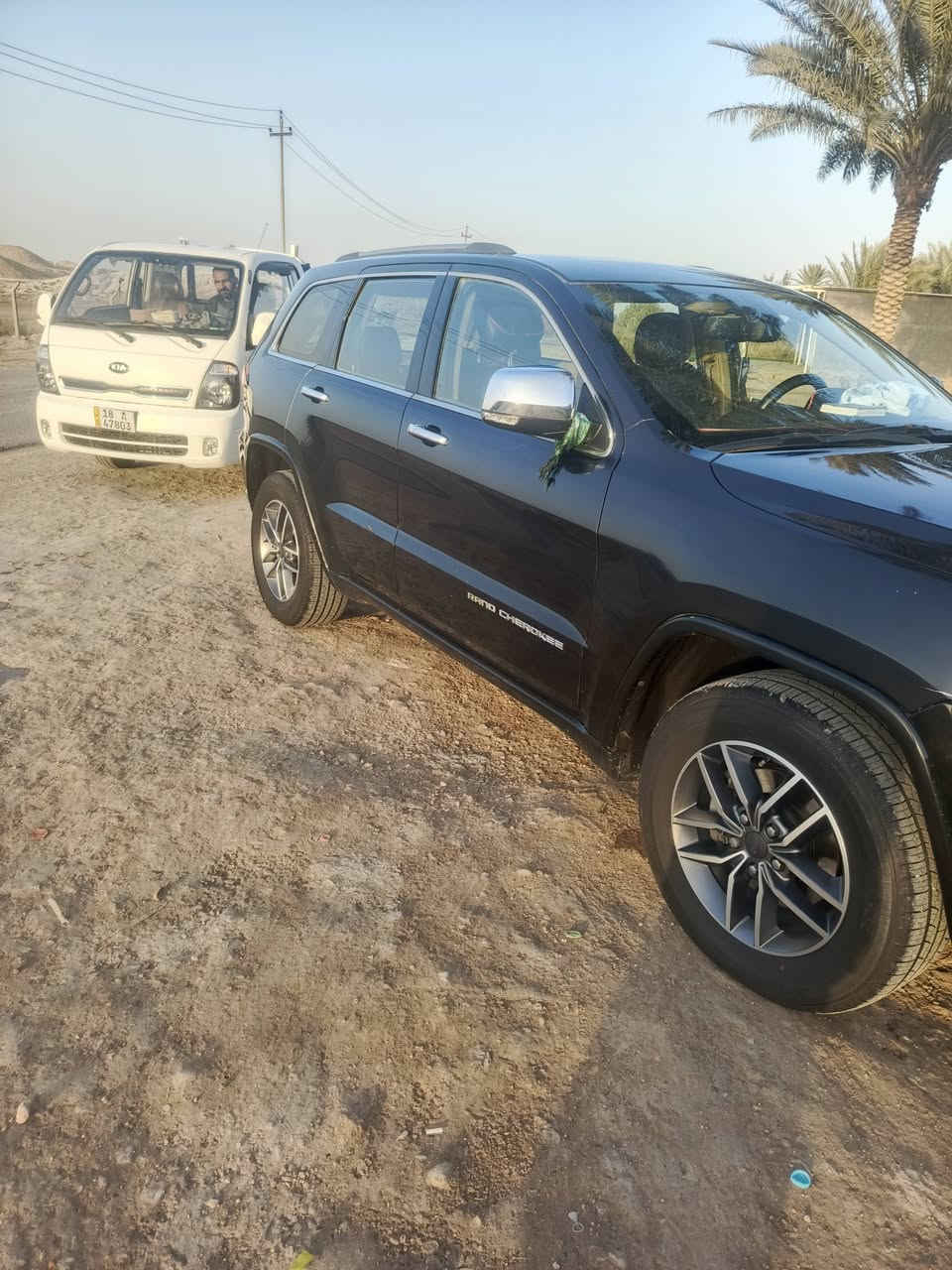 السلام عليكم
جيب وارد امريكي 2014 اوفر لاند ومعروفة مواصفات الاوفر بيها اربع قطع صبغ فقط مكفولة من العيب الشرعي السعر 175بيها مجال بسيط مكاني بابل 
***********
السياره بأسمي
