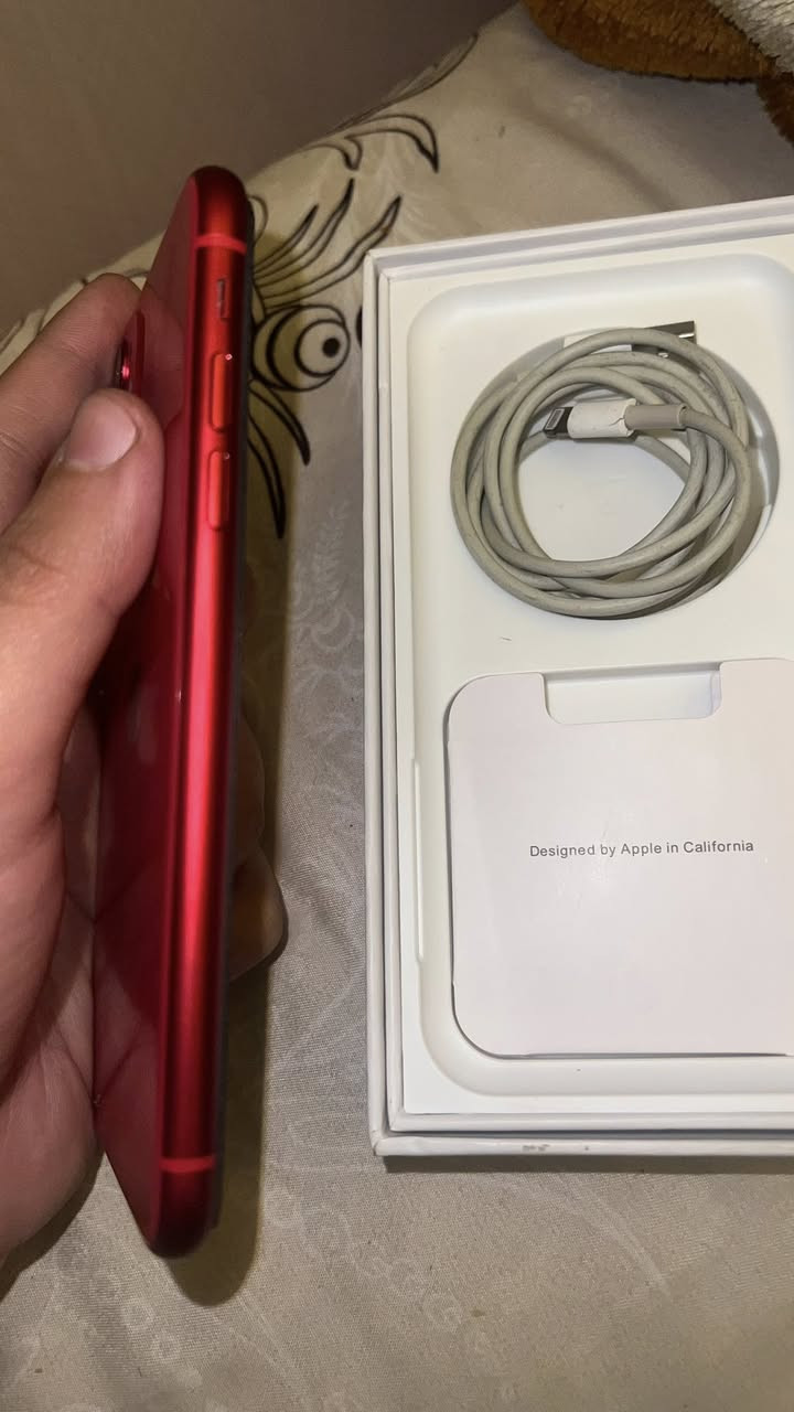 سلام عليكم
ايفون 11 العادي ذاكره 256  بطاريه 75  الجهاز بلادي كلشي مابي شرق اوسط برغي واحد ممفتوح بي غراضه كامه مال جهاز سعره من الأخير 320 بي مجال حك الجيه
***********
