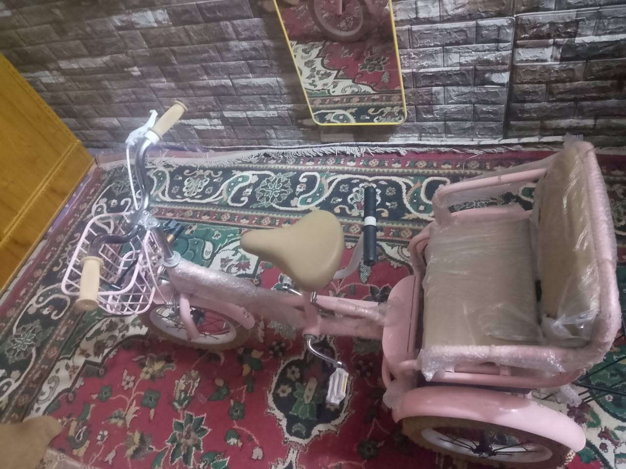 السلام عليكم عندي هذا بايسكل اليوم اخذتة ب135بس طلع جبير ع بنتي بنتي متكدر تمشي بية باسكل جديد يوم اخذتة يشيل ثنين هذا كدامكم بصورة


**إذا كنت صاحب هذا الإعلان وتريد حذفه لأي سبب، رجاءا أرسل رسالة إلى الدعم الفني**