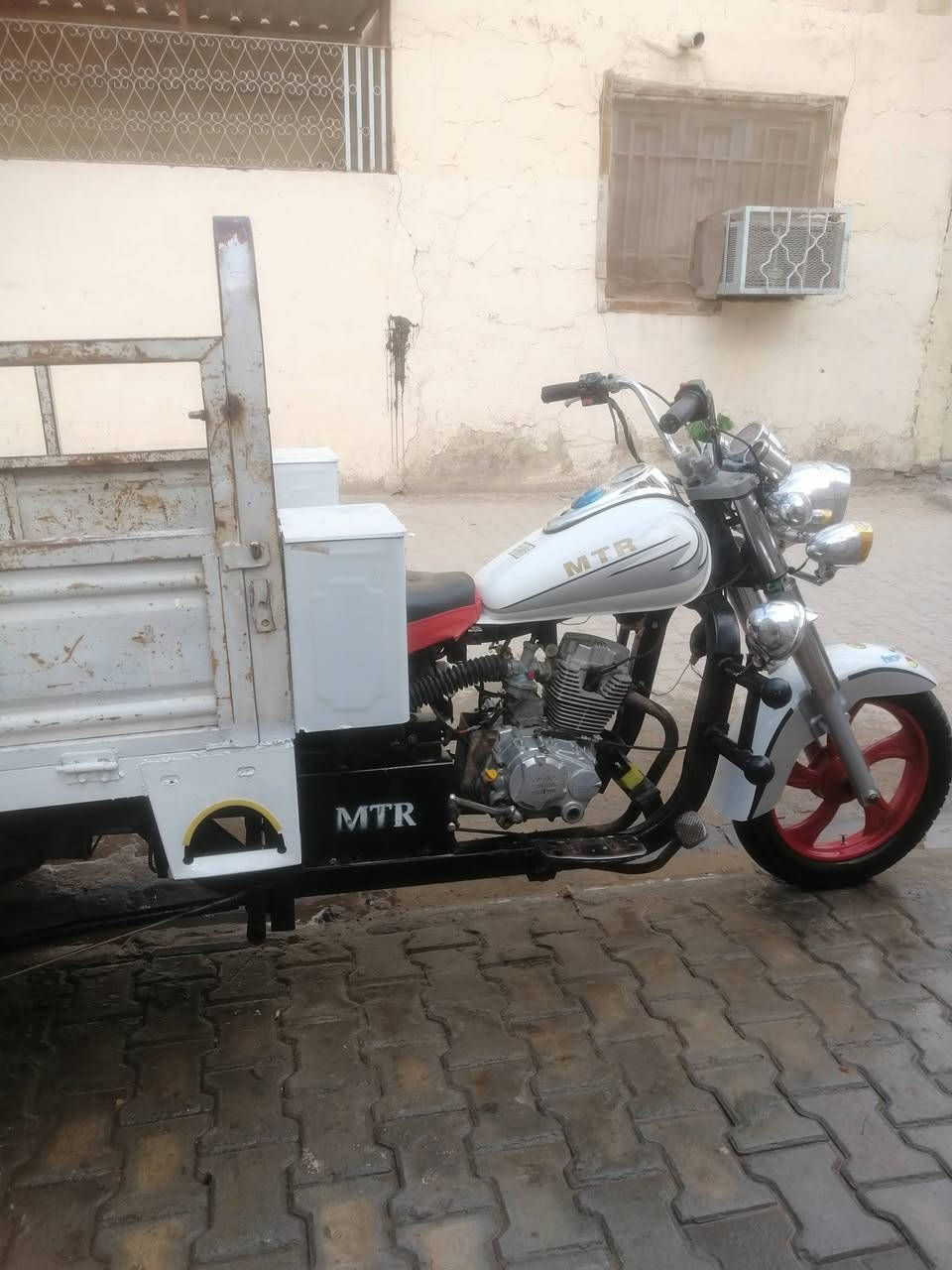 السلام عليكم عمي ستوته للبيع موديل 9 رقم مقفول شاصي ستوته حلوه ونشطه سعرها 1,350 ستوته جديده ***********
