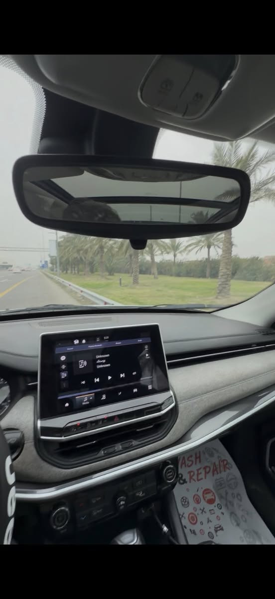 السلام عليكم
جيب كومباس 2022
ماشيه 25 الف 
السياره بدون ايرباك وبدون لغد
المواصفات 
بانوراما 
جلد
شاشه كبيره 
تحديد مسار 
اوتو بارك
هند بريك كهربائي
اشاره بلمري 
السياره مناقصه اي شي جديده 
الاتصال ***********
تريد تحويل تريد وكاله
السعر 173 وبي مجال
