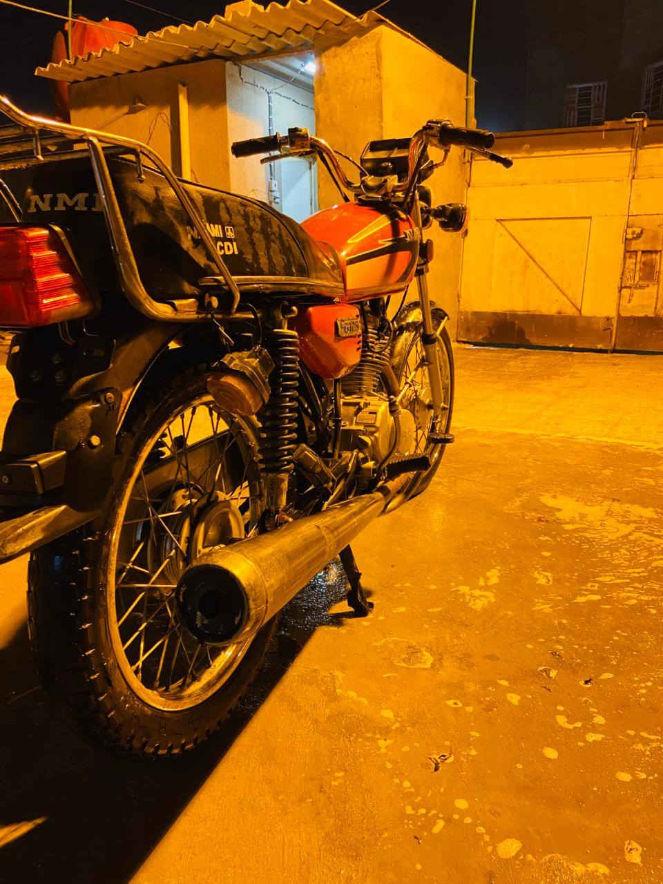 سلام عليكم دراجه ايراني نامه دراجه مجفته مره وحده بس الايتات ولا شاير مايشتغلن دراجه نضيفه مكاني بصره زبير(دور الضباط) السعر 450وبيها مجال لاستفسار: الرقم: ***********
