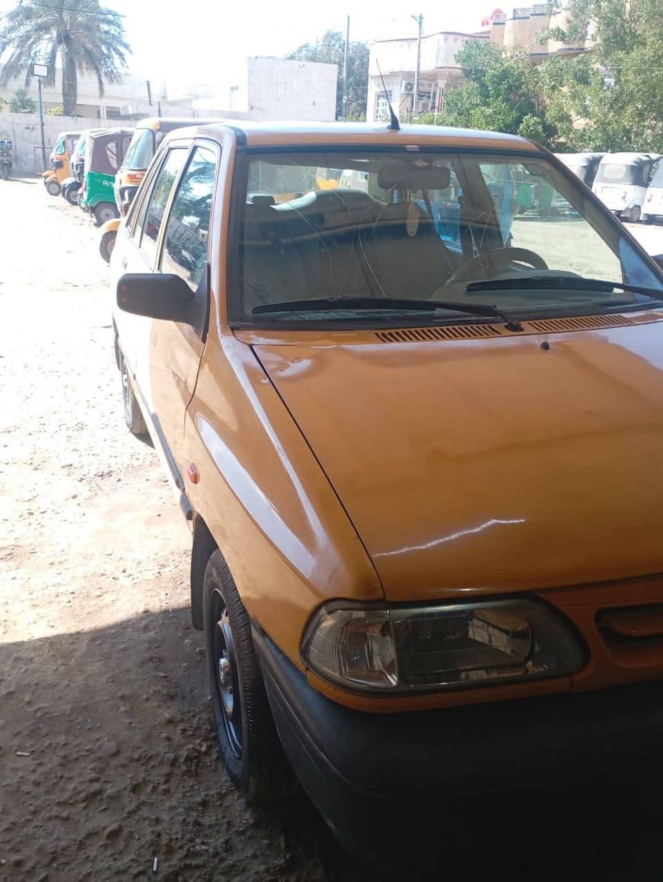 سلام عليكم سايبة 2012 رقم بغداد سنويه ل2028 كير محرك مكفول تبريد شغال تخم تاير جديد بيها مكانات صبغ وفطر شاصي وشويه خياسات يم الدوسه 

السعر 25 
مكاني بغداد ***********
