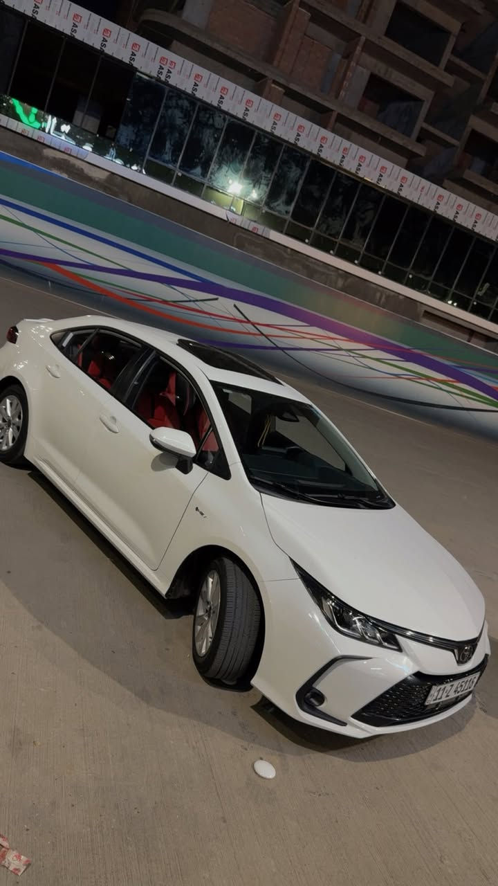 السلام عليكم للبيع فقط.......
كورلا هايبرد موديل ٢٠٢٤ 
ماشيه ١٧.٠٠٠ الف كيلو فقط 
كامل الموصفات 
كشن كهرباء 
داخل احمر 
ام الرادار والستيرن خياط 
بيها كم رصعه بسيطات عل وضعهن ممسوي شي بيهن وبالدعاميه شخط مكحل فقط 
مكان السياره بغداد نفق الشرطه 
السعر ١٤.٨٠٠$ مجال جداً بسيط 
***********
