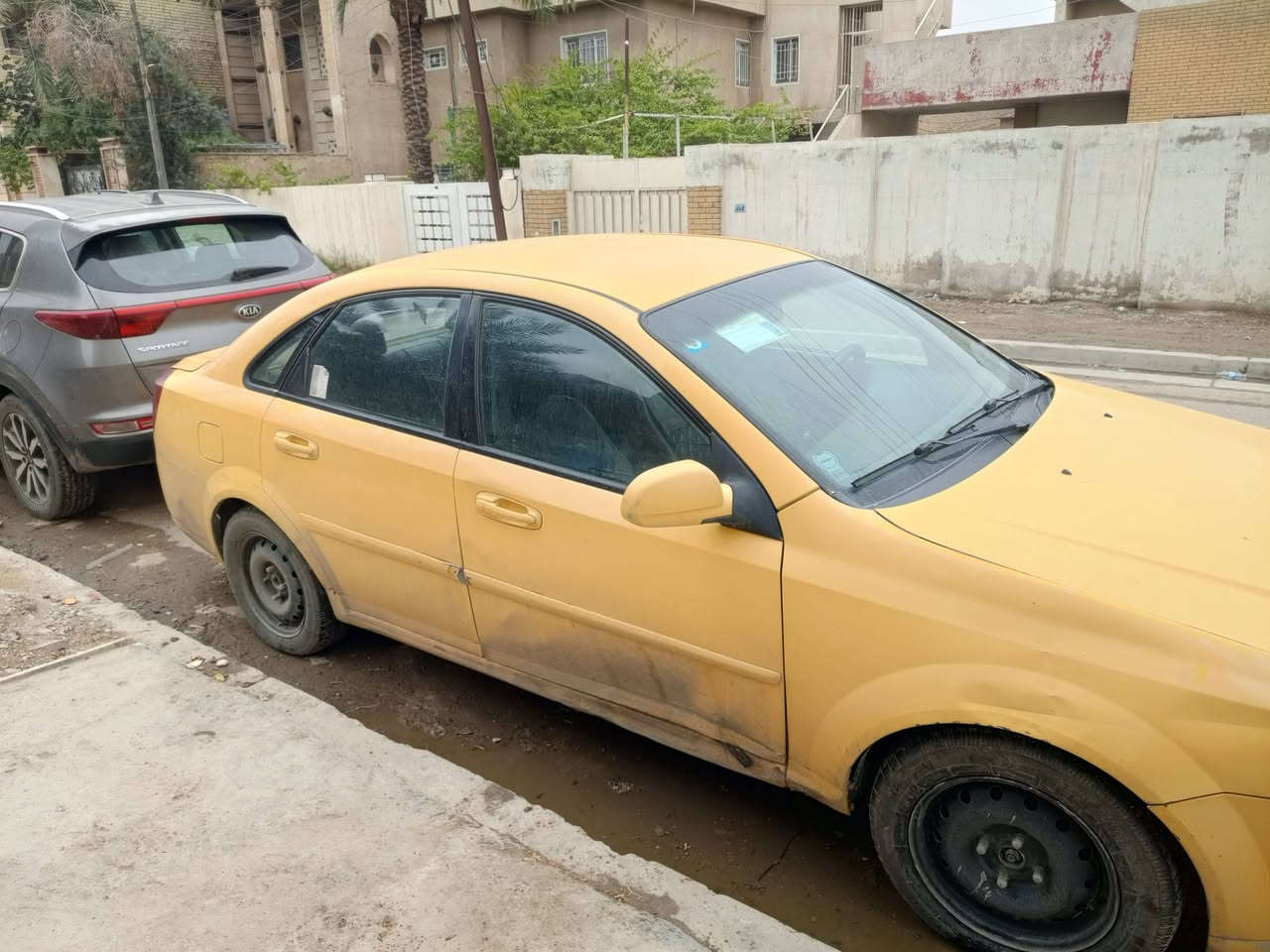 سلام عليكم اوبترا ٢٠١٢ شركه العامه بيها هاي طخه بلدوسة
كير عادي 
تبريد تدفئه شغاله مصفرة هيئه وغرامات تحويل شوكت متريد سعرها ٥٨ عنوان بغداد البلديات 
***********
