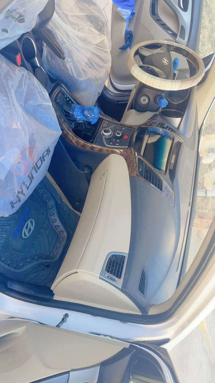 النتره ١٦ خليجي بيها بس صبغ لجاملغات الماميه بدون فتح وبارد بل جاملغ لخلفي ولباقي كفاله مكينه ولكير علا الشركه صدر تبريد مكفول شرط لفحص رقم بابل نكايزي بيع او مراوس بلنتره تكسي  *********** مكاني صويره
