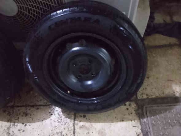 اسلام عليكم وياله حجم 14 تخم تاير نضاف للبيع 125 وبي مجال خابر وبل خدمه *********** مكان بغداد تقاطع درويش حي التراث
