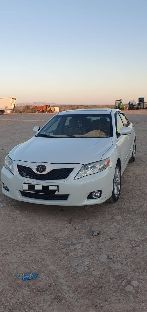 السلام عليكم  كامري خليجي  للبيع موديل 2011 فوول مواصفاات سلطنه (GLX)
رقم سليمانية الجديد 
فتحة سقف
محرك اربعه سلندر
كشن كهربائي 
تحكمات
قفل سرعة
حساسات 
ويل كب كامري 
تخم تاير جديد 
تبريد + تدفئه
حساسات امامية خلفي بلادي
بردء خلفي كهربائي بلادي
نظام ايكو
العنوان / ديالى-خانقين
للأتصال ***********
