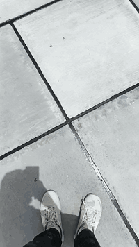 خلفه شتايكر المتر ب10كرسته وعمل واذا بس عمل ب3لمتر بس كون بديوانيه  راسلني وبخدمتك
***********
