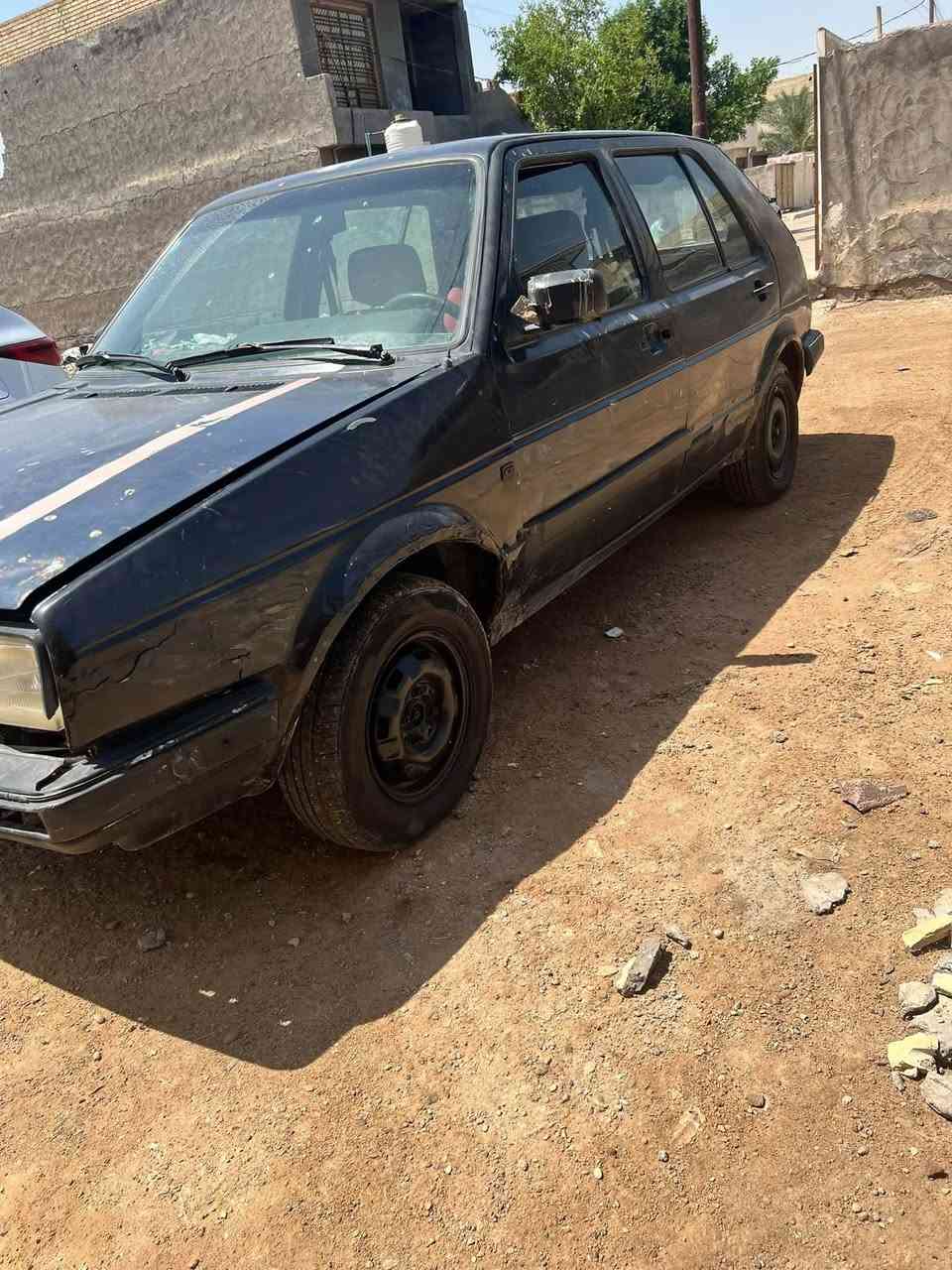 كولف موديل 1991 رقم بغداد أنكليزي كير ومحرك خير من الله الكسر يرادله تعمير سياره كير عادي معروضه ب 22ورقه وبيه مجال للشراي مكاني المحموديه 
للاستفسار 
***********

