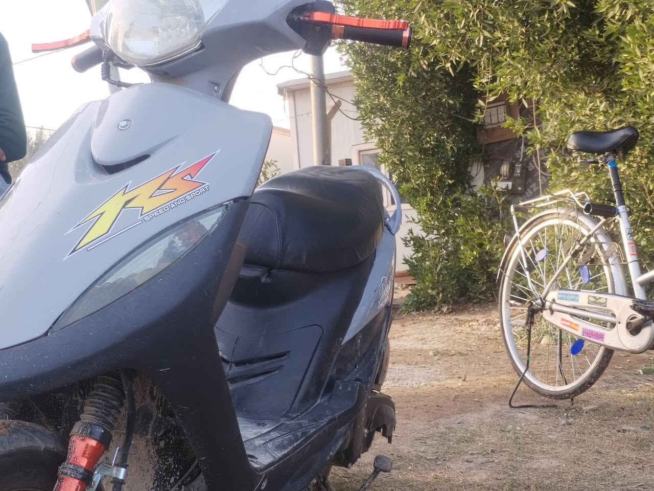 ماكس صيني موديل 25تزويد بلادي ما مفتوحه كله تعديل بلاد للبيع 900وبيه مجال حك جيي تواصل ***********
