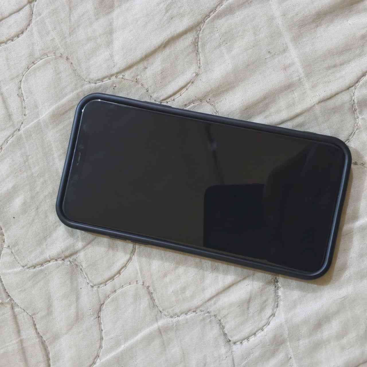 سلام عليكم ايفون 11برو ماكس ذاكره 256 بطاريه بلاديه 77 شريحه وحده + شريحه كترونيه هم يصير جهاز مامفتوح ملحقاته كلها كامله مامستخدمه سعر 350 العنوان بصره تقاطع الكزيزه : ***********
