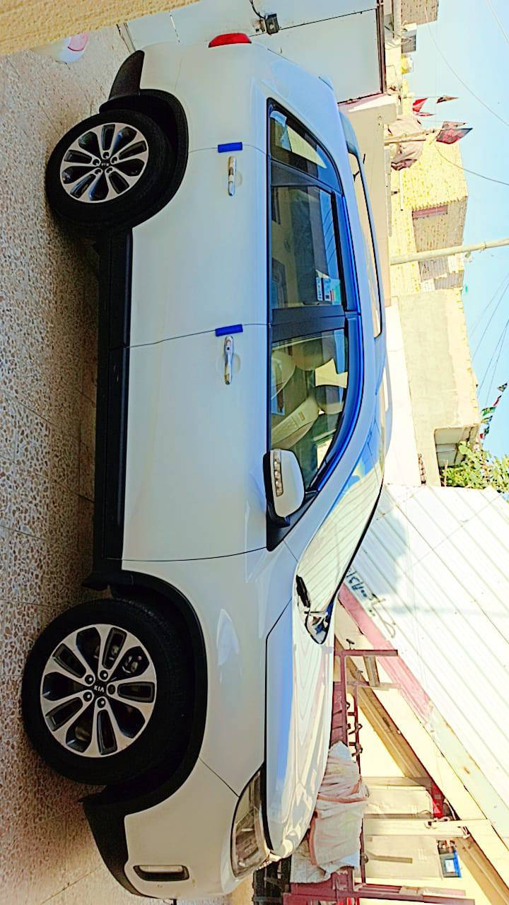 السلام وعليكم للبيع سياره سورنتو فول مواصفات موديل 2014 سياره كفاله عامه رقم ميسان سعر 190 وبيها مجال ***********
