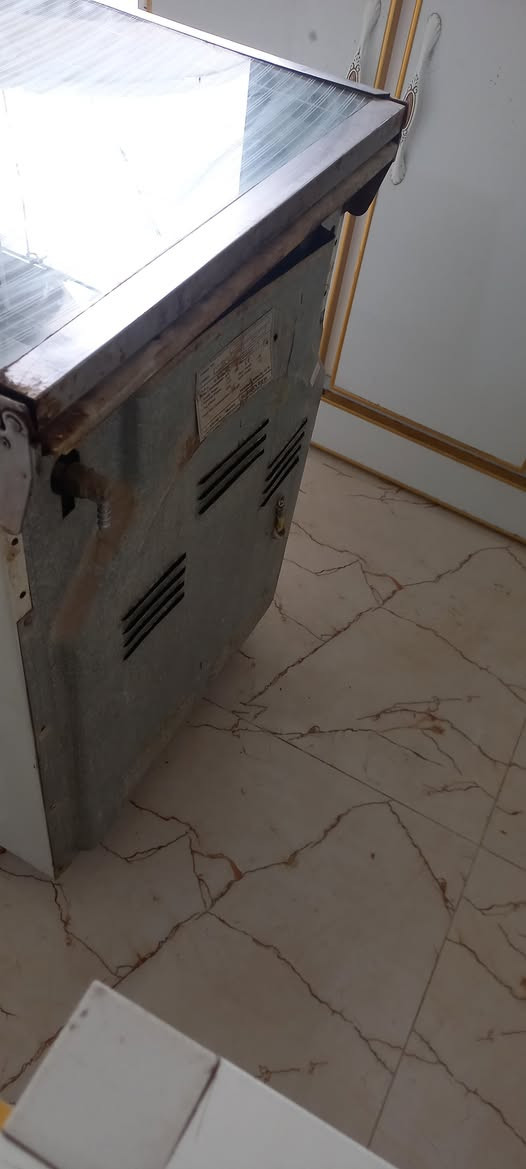 طباخ اربع عيون فرن  للبيع السعر125. بي مجال ..ويوجد عندي كاونتر سنك حوض واحد  تخم  قنفات   8 مقاعد  صاج واسفنج  يحتاج تبديل قماش


**إذا كنت صاحب هذا الإعلان وتريد حذفه لأي سبب، رجاءا أرسل رسالة إلى الدعم الفني**