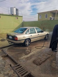 اوبل فكترا حجم ١٨ رقم جديد طخم جديد سياره مابيها ظرر صبغ جماليه مايعوز...