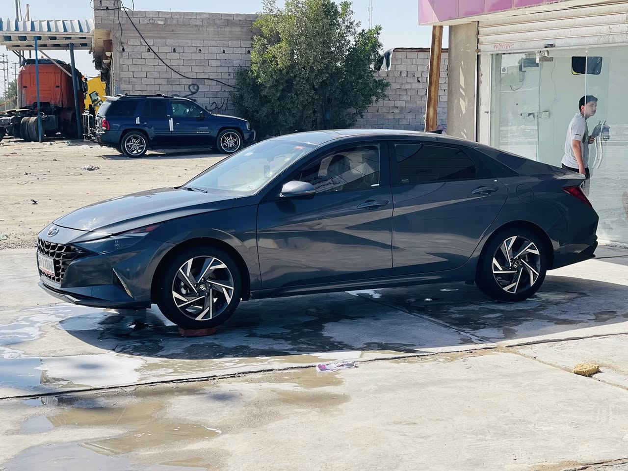 للبيع النترا 2023 وارد أمريكي | مواصفات عالية

هيونداي النترا موديل 2023
وارد أمريكي
حادث خفيف جداً (جام لغ أيسر فقط)
ماشية 30 ألف فقط (تعتبر زيرو استعمال)
السيارة جاهزة 100% وما متعبة نهائياً

المواصفات:
✔️ رادار
✔️ تحذير خروج المسار
✔️ شاشة كبيرة
✔️ كاميرا خلفية
✔️ تشغيل عادي (مفتاح)
✔️ تحكم ستيرن
✔️ كروز كنترول
✔️ مانع انزلاق
✔️ أوضاع قيادة
✔️ مكيف قوي
✔️ إضاءة LED
✔️ اقتصادية وناعمة بالقيادة

محرك وشاصي بحالة ممتازة
استخدام نظيف وتستاهل المعاينة

💰 السعر: 148  وقابل للنقاش للجاد
📍 المعاينة على الواقع
📞 ***********
