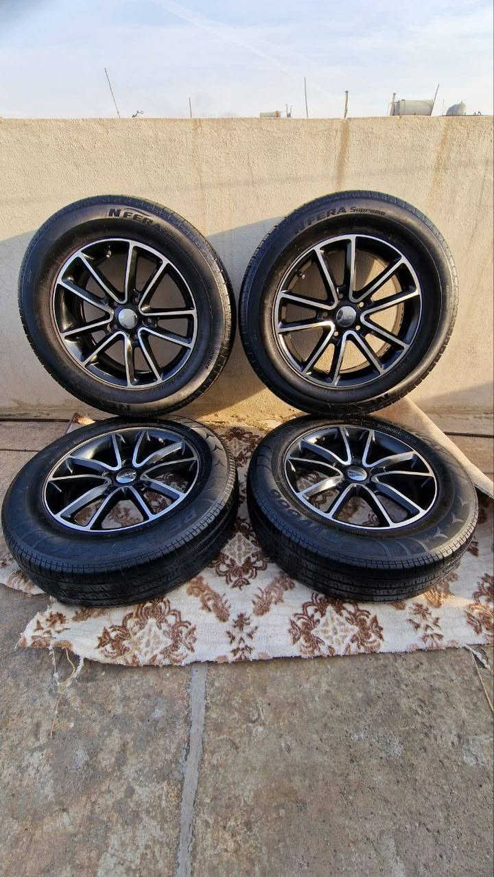 سلام عليكم 
للبيع تخم ويل حجم 17 اصلي اصلي شركة نضافه 100.100 ترهم على دوج (( جورني + كرفان)) ويها تخم تاير نضيفه جدا اربع حساسات بيهم حتي بلنص هم سويته يعني بس تشد للسياره.. سعرهم ((340$)) دولار .. للاستفسار خاص اوو هذا رقمي 
***********
واتساب موجود بيه دهوك, العراق
