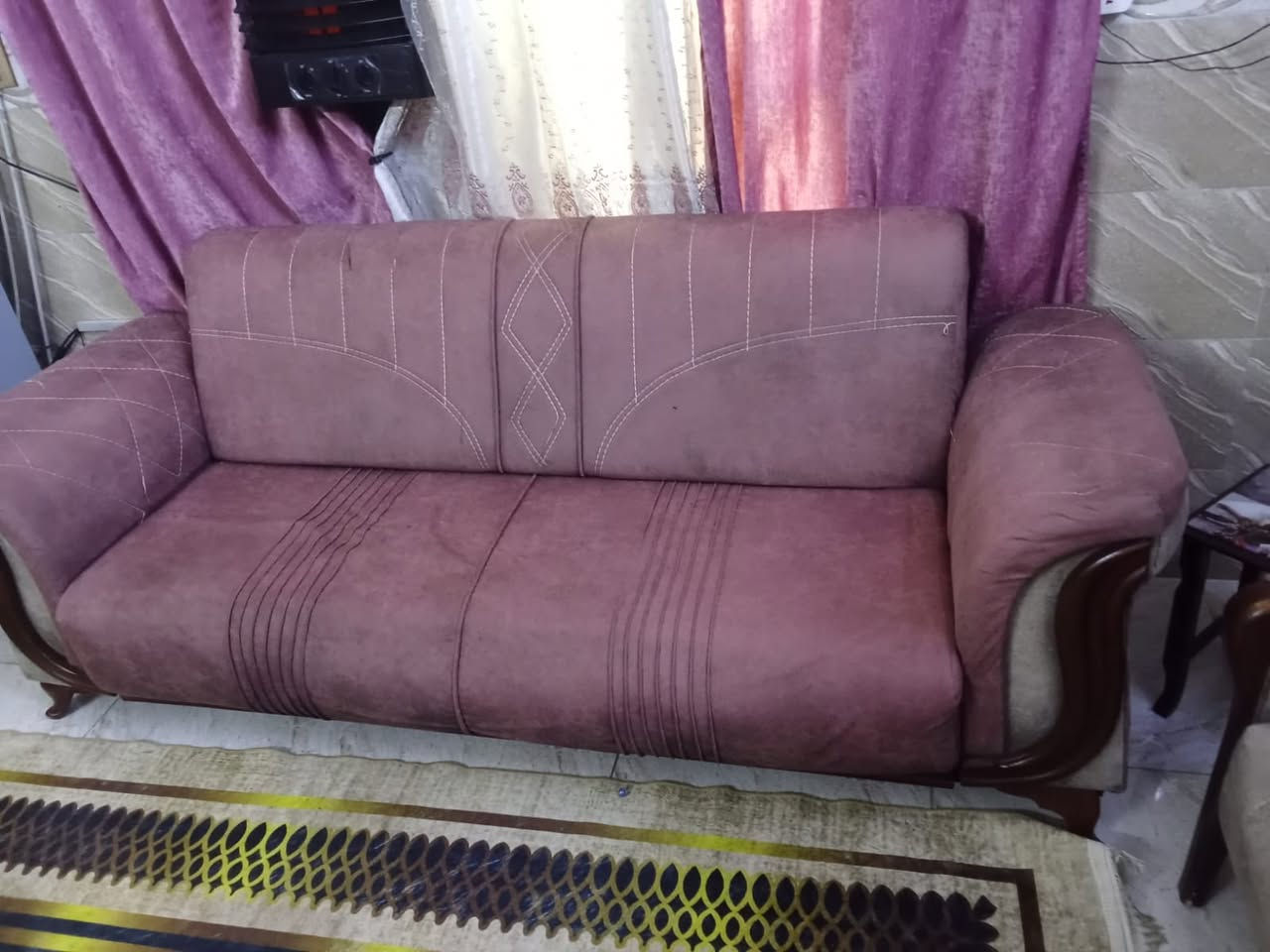 للبيع سعر200 رقم الهاتف ***********
