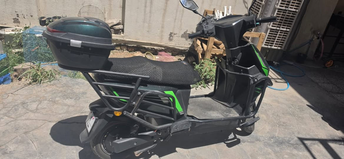 سلام عليكم
دراجه شحن للبيع 🏍️🏍️🏍️🏍️
نقصه بس بطاريات شاحنه جديده 
الدراجه كامله مكمله الي يحب يراسلني خاص او يتصل عله الرقم المذكور /***********
علما سعر الدراجه 700 الف وبيه مجال للشراء معجبك السعر لتعبني رجاء 
مكلف بلنشر
