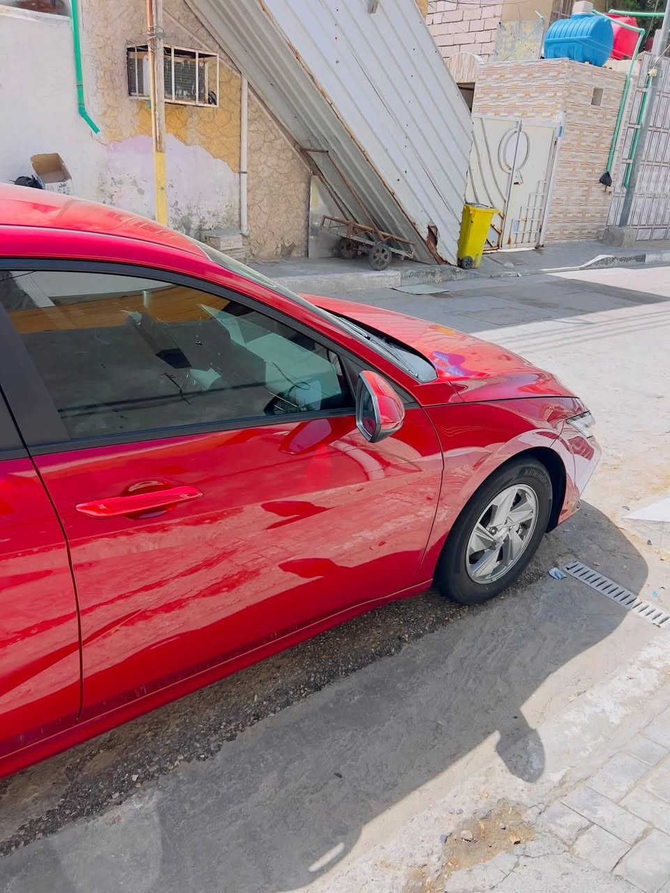 السلام عليكم النترا وارد امريكي بدون رقم 2024 
بيه قطعتين صبغ بدون حادث وبدون ايرباك بيه بارد جوه قبق البانزين كلش قليل السياره جديده وكامله من كلشي رادار نقطعه عمياء تحديد مسار تخم تاير جديد ماشيه 22 الف مكينه 2000 تترقم جميع المحافظات السعر 135 وبيه مجال قليل مكاني بصرة 
***********/ ***********

