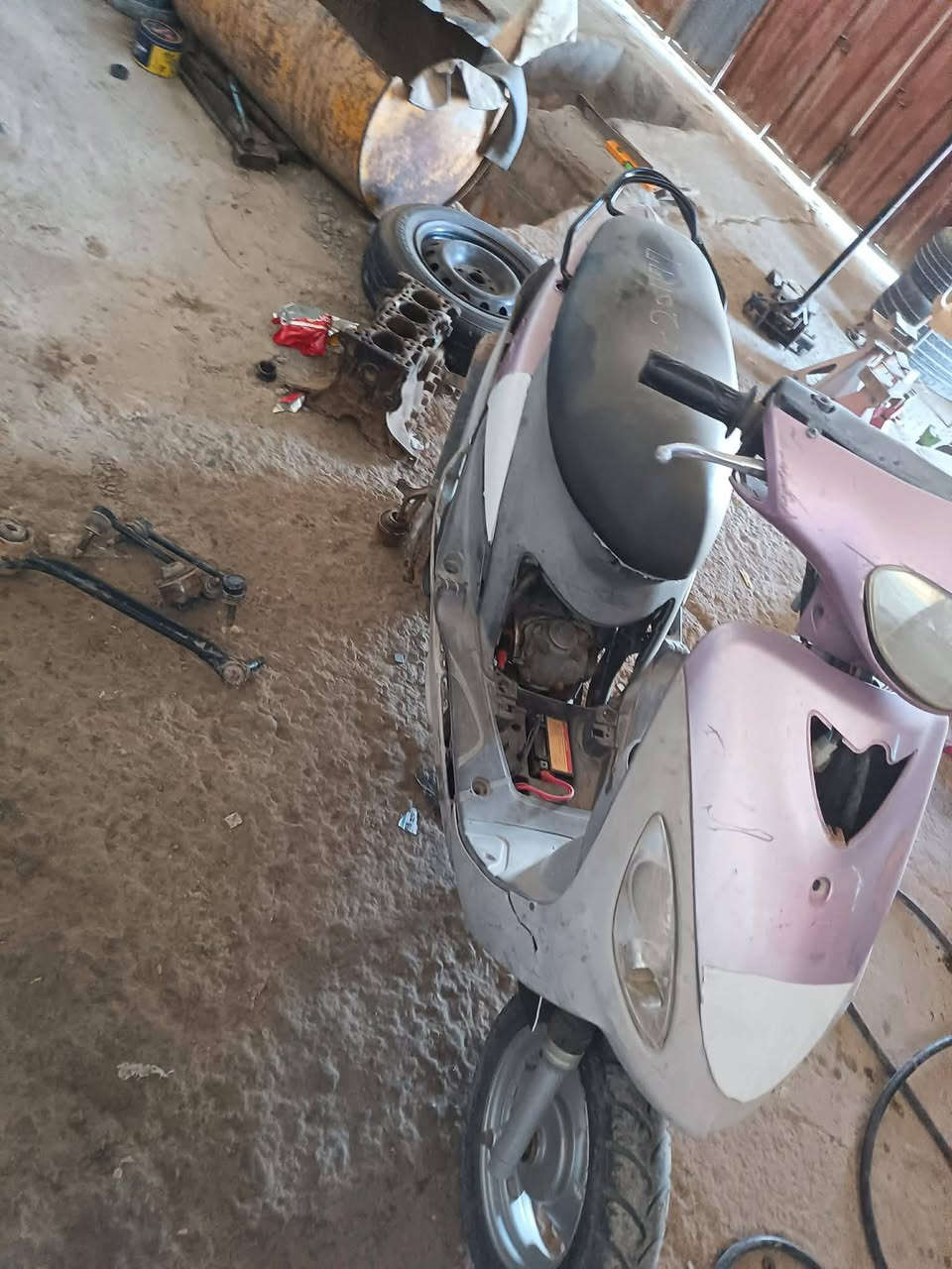 سلام عليكم دراجه ماكس منغولي للبيع ما مفتوحه دراجه شلعه تشك لكاع عوزه ترتيبات بسيطه دراجه بلاديه كله دراجه ناعمه مكاني ديوانيه لاتنقيص ولا تبخير للتواصل خاص او لاتصال علا رقم  *********** سعر 400 وبي مجال
