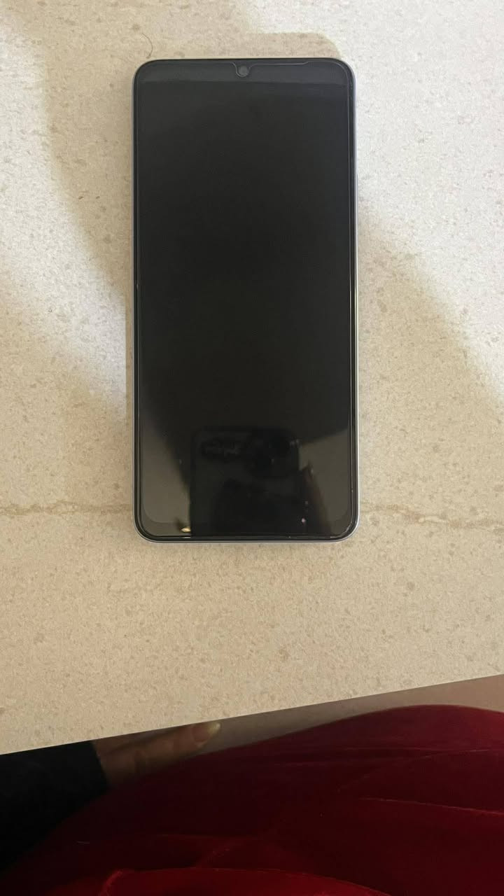 السلام عليكم جهاز للبيع ريدمي 13 5Gذاكرته128جهاز جديد معنى كلمة صارله شهر من مستخدمه  ويشتغل امنيه والسعر ب190وبي مجال واي استفسار رقم هاتف ***********
