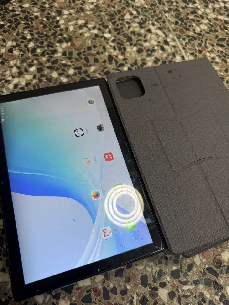 ايباد عادي ماعرف شنو اسمه مال اطفال مكسوره شاشه بس مامثره بي ابد يشتغل واليمس  سعر30 الف شحنه وكرتونه


**إذا كنت صاحب هذا الإعلان وتريد حذفه لأي سبب، رجاءا أرسل رسالة إلى الدعم الفني**