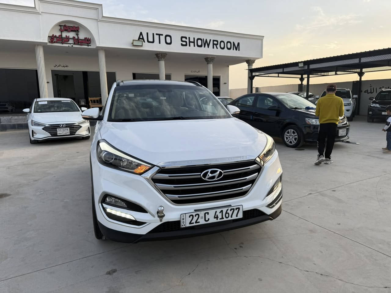 السلام عليكم للبيع تكًسون 2017 وارد خليجي كوري ويل كروم بانوراما تحكمات ستيرت جهتين لايت ليد وعدسه بلاجكتورات بك لايت ليد دوسات بلادي يدات نيكل قطعتين تبريد داخل لونين اشاير مري سياره جديده وضع شركه ماشيه 70 حقيقي شرط الفحص سويجين شركه بسم شخص من الشركه هزه وفحص وسنويه وارقام جديد تحويل وكاله ثاني يوم طخم صدر تاير محرك كير كله بشرط مكان السياره جنوب الموصل القياره ***********
