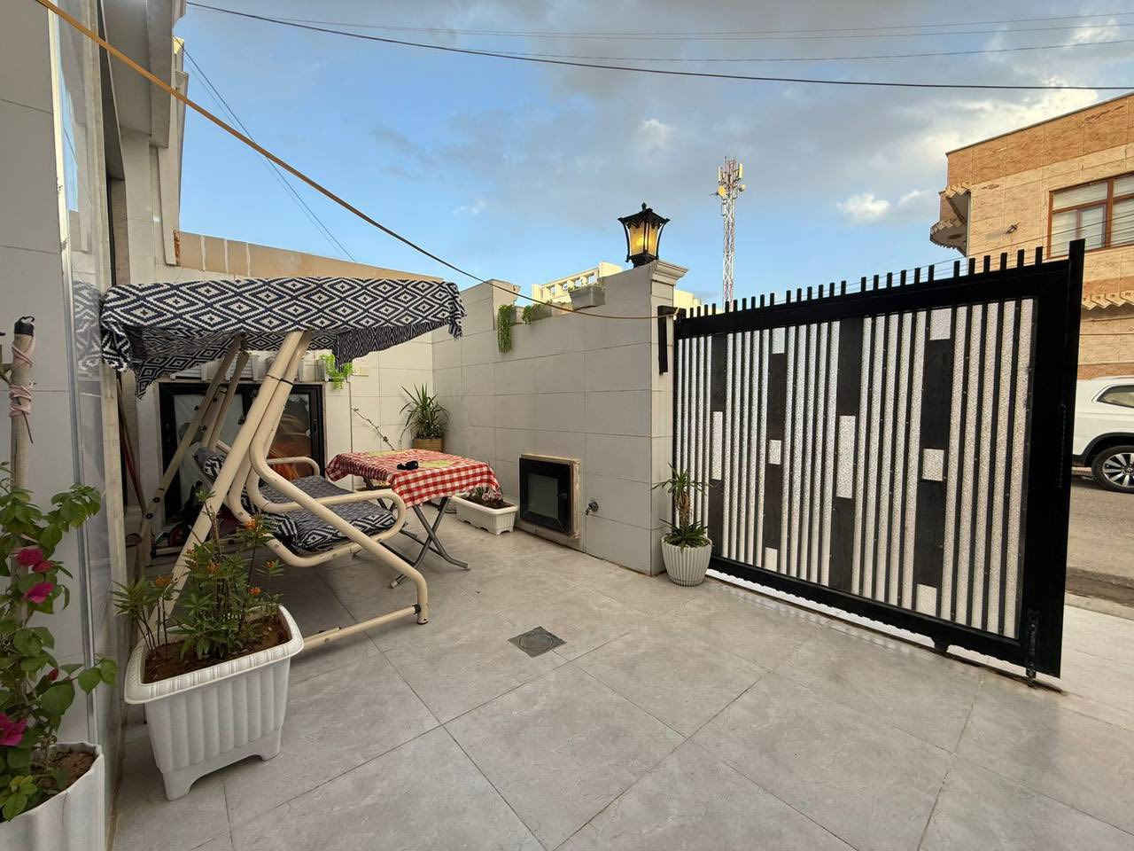 منزل للبيع في أربيل -حي قربو
المساحة :125 متر
طابق ونص
يتكون من :غرفتين نوم
صالة
استقبال
مطبخ
مجموعة صحيات
كراج
للإستفسار يرجى الاتصال على ارقام الهاتف:
***********
***********
**************
في حال لم يتوافق العقار مع رغبتكم او لم يكن بقدر امكانيتكم زوروا موقعنا على تلكرام للتصفح على اكثر عدد من العقارات المتوفرة•https://t.me/mohamedaqarat1

6 دفاتر 75 ورقة
