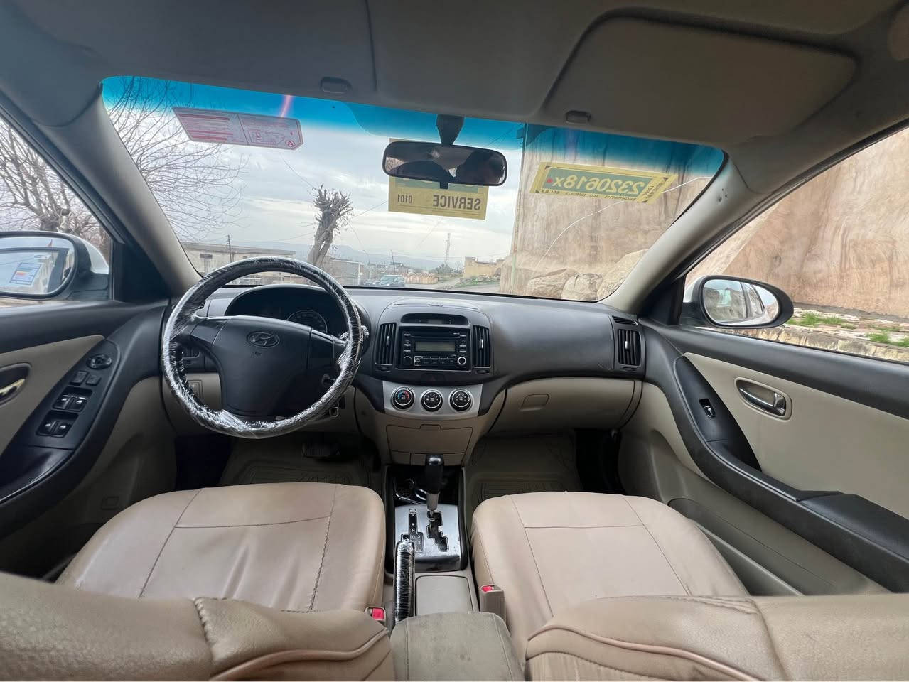 هۆند ئەلنترا 2011تۆماتیک ناو زەرد سقفو ناوشانی بۆیاغی نیە جی جی بۆیاغە من بەعام دەی فرۆشم پیشوپشتی کپسە  گیرو مکینەو تەقەو رەقە بەشەرتە تحویل بەناو کردنو غرامە بەشەرت سعری 83گەلا
0751 529 53 04
0771 834 63 33 Aşkale, Erzurum
