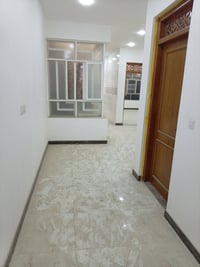 وبركاته يتوفر مشتمل للأجار طابق ثاني مساحة ١٥٠م بناء حديث اول ما طالعي...