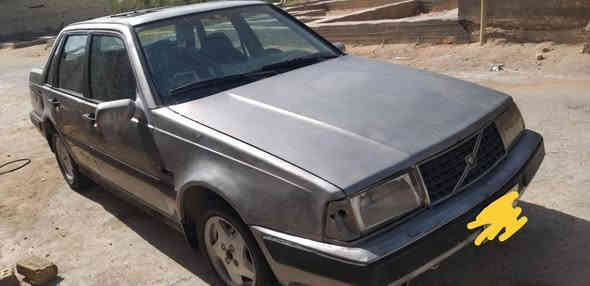 السلام عليكم سياره للبيع فالفو موديل 1998السياره رقمها واحد منهن ضاع مكينتها بلاديه بس بيها خربطه والسعر 15وبيها مجال وراعيها يريد مداور معاملتها كامله واصله للهزه 
للتصال على الرقم  ***********.   او مراسله
