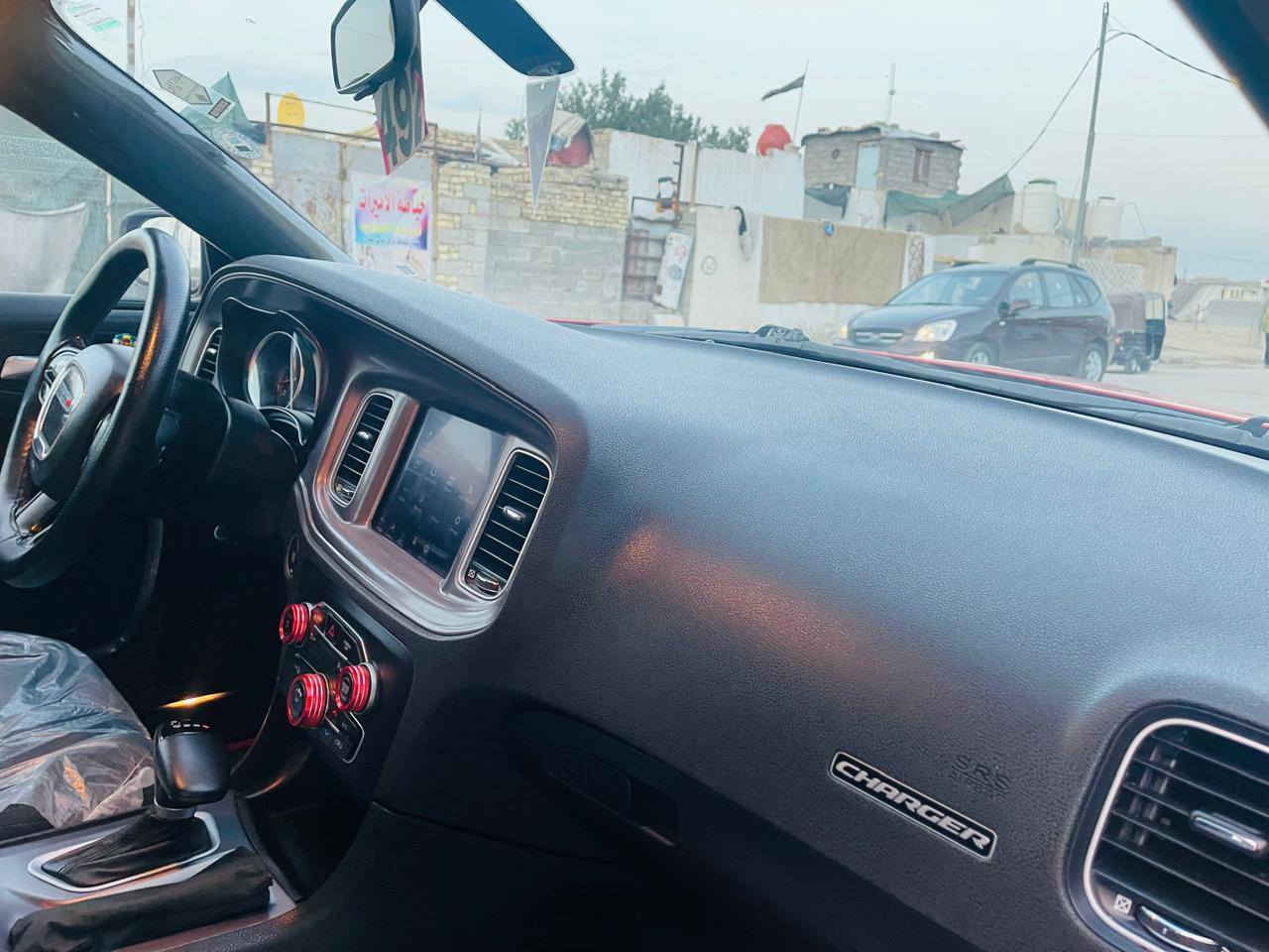 جارجر SXT 23 عداد المسافة 47 الف كافة التفاصيل و السونار مرفقة بـ المنشور السعر 295 العنوان ميسان ابو رمانة رقم الهاتف ***********
