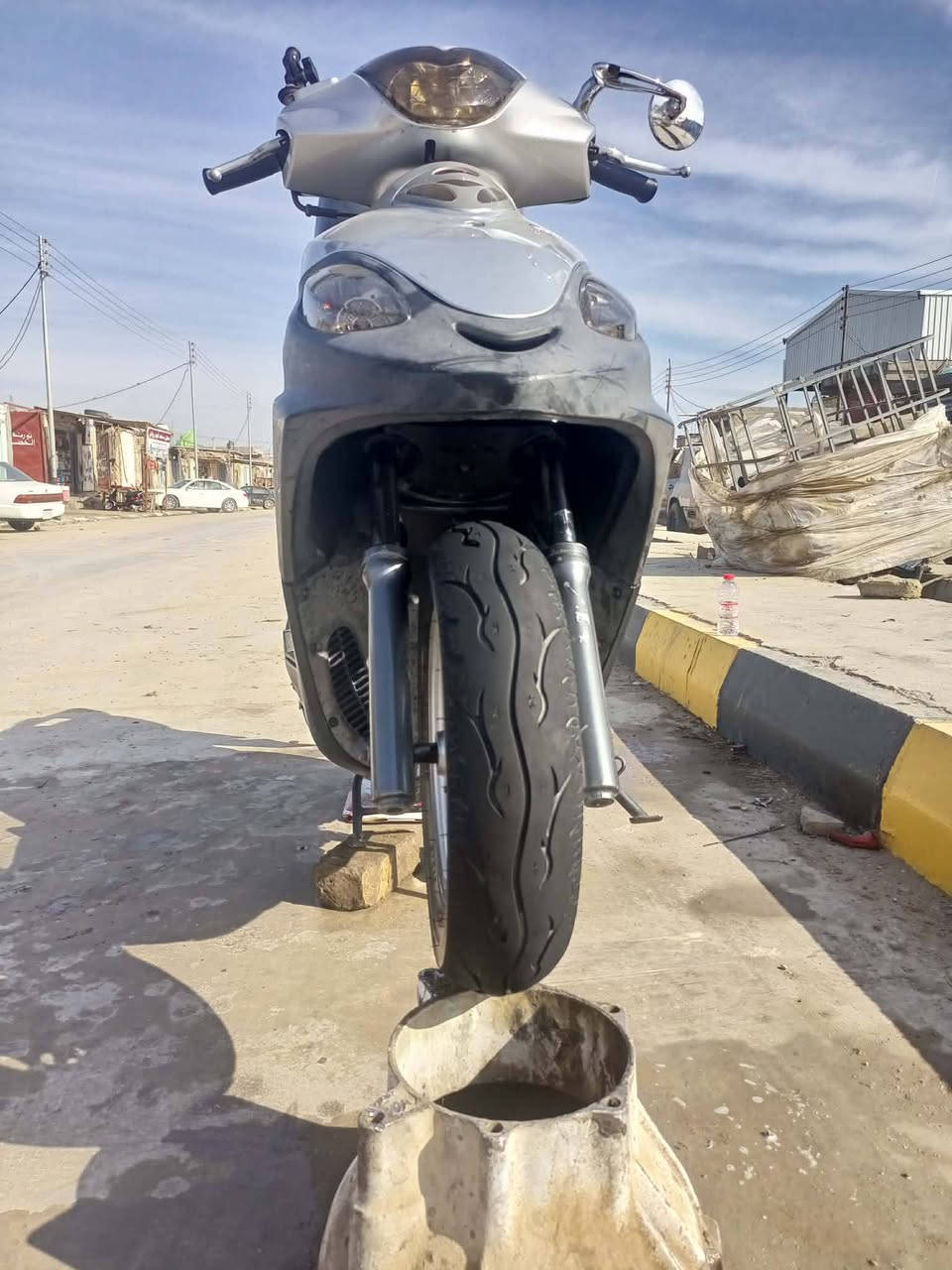 سلام عليكم كامكو في تو مديل 13 للبيع دراجه جديده جديده رمبه صالي شهر من أخذته تجي وتفحص مكان رفاعي رقم *********** السعر875
