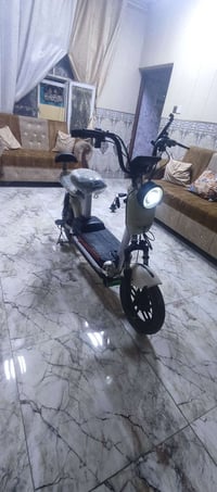 عندي دراجه شحن حجم 14موديل 2024 نظيفه سعره 150 وبيها مجال 07760920537ه...