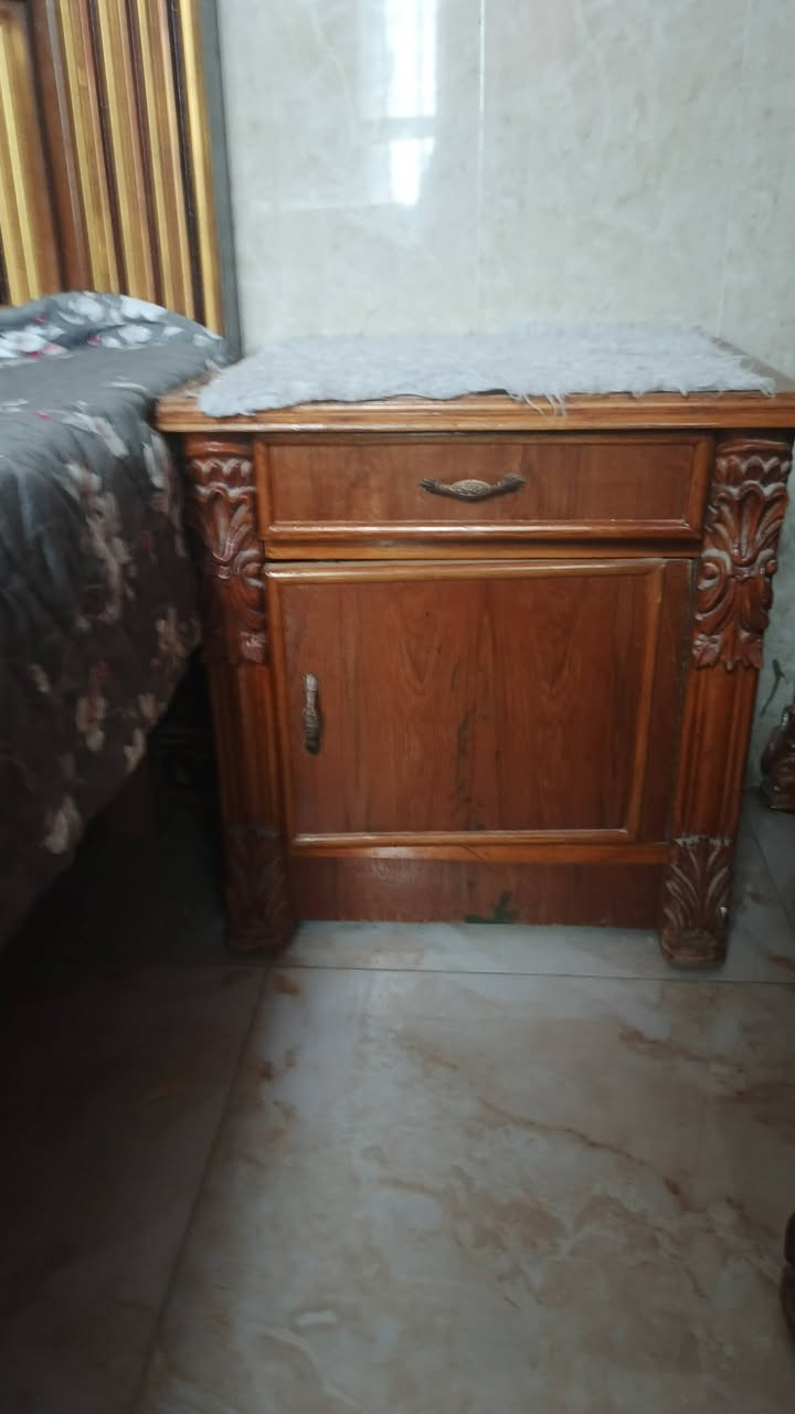 غرفه نوم للبيع نجاره للاستفسار الاتصال ***********
