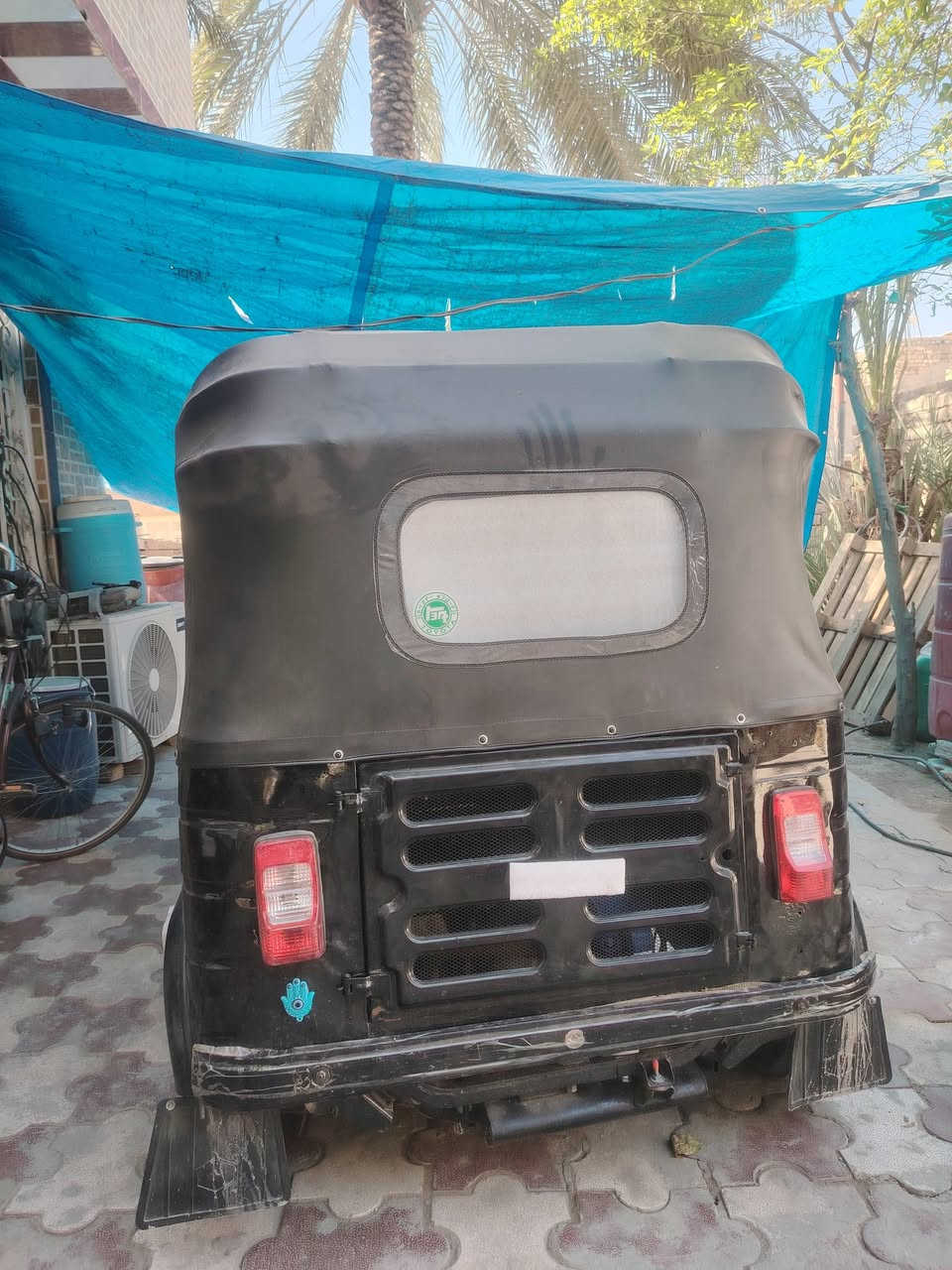 السلام عليكم
تكتك موديل 17 شهر 11 محرك 20 اوراق اصولي 
تكتك خير من الله مكينه لا تنقيص ولا تبخير السعر 3600 وبيه مجال حك الجيه رقم الهاتف ***********
