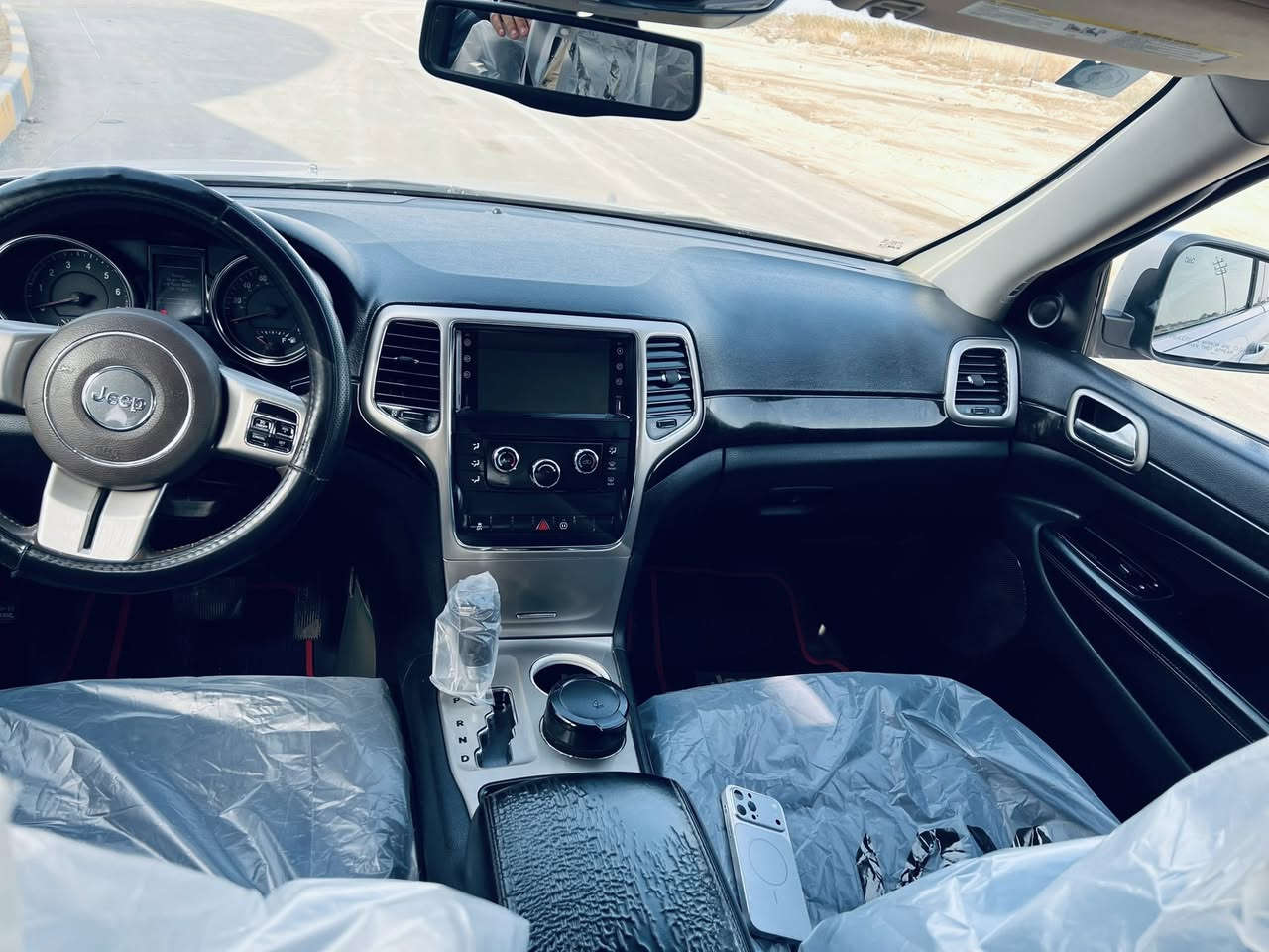 سلام عليكم
جيب لاريدو 2012  رقم بغداد تحويل ثاني يوم امريكي حادثه رشه تجميل حافه الجاملغ الخلفي والباقي كفاله من ضربه وصبغ والتبديل والفتح فول مواصفات بصمه فتحه شاشه كبيره تبريد قطعتين لادار دوار كلش هواي مواصفات بيها vib
اخوان السياره جديده بمعنى الكلمه وجاهزه كير محرك تبريد تدفئه تخم تاير حداديه لايت زنون بلعافيه على الياخذه 
السعر 175 وبيها مجال بسيط العنوان الناصريه مركز للأستفسار اتصل على الرقم *********** 
اخوكم استاذ احمد
