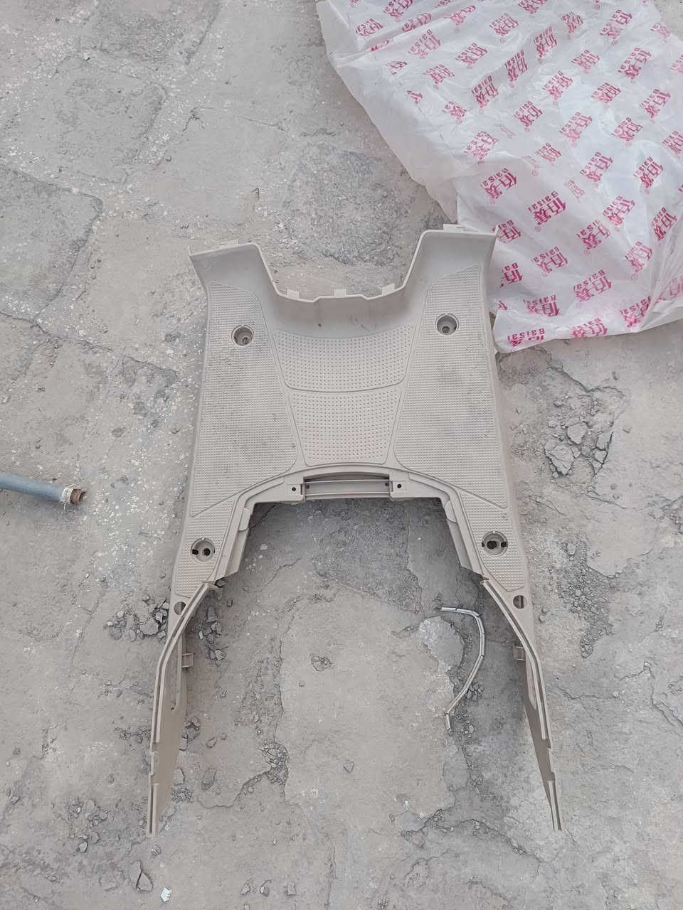 سلام عليكم 👋🏻
يابه كفرات ماكس بوليس 
الرقم: ***********
