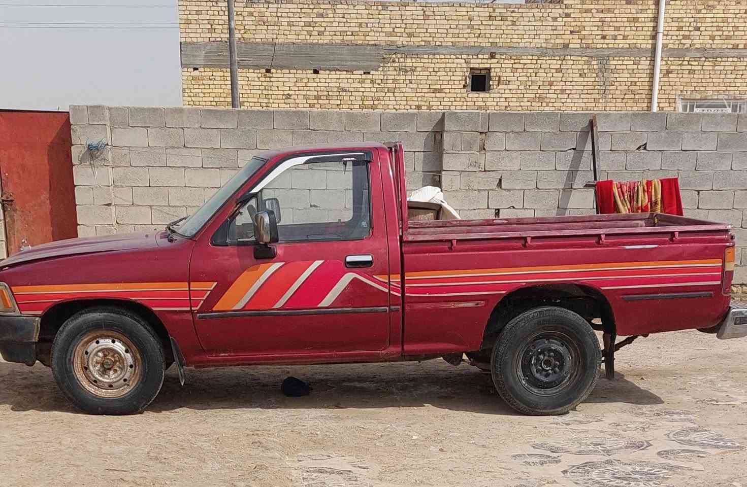 تيوتا موديل 93 كفاله من الصبغ مكينه و كير جيد جدا رقم بغداد مشروع وطني بسمي للعلم فقط الوحات موجوده بالمرور بس اروح اشدهن هذا الاسبوع سياره كلش حلوه بس محتاجين ابيع مستعجل السعر 50 وبيه مجال *********** اتصال على هذا الرقم
