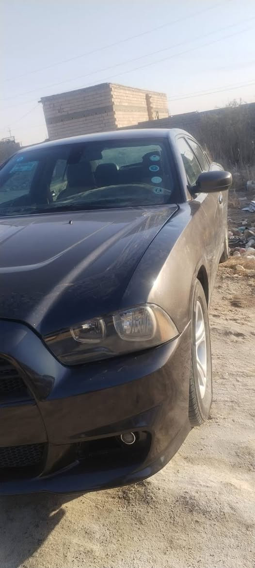 جارجر14اصل رقم بغداد دولي سنويه بسمنه لل2030 ضربته فخذه مبدله يعني عيب شرعي وبيها صبغ تجميل قماره وتكم مابيهن شي سياره جاهزه كيرومكينه جدد حداديه تبريدضعيف  مواصفات حلوه شاشه وكشنات جلد منضومة زنون سياره احله من الصورسعره ب107بيع ومراوس ترهم مكاني ناصريه سوك الشيوخ شراي يتصل ***********
