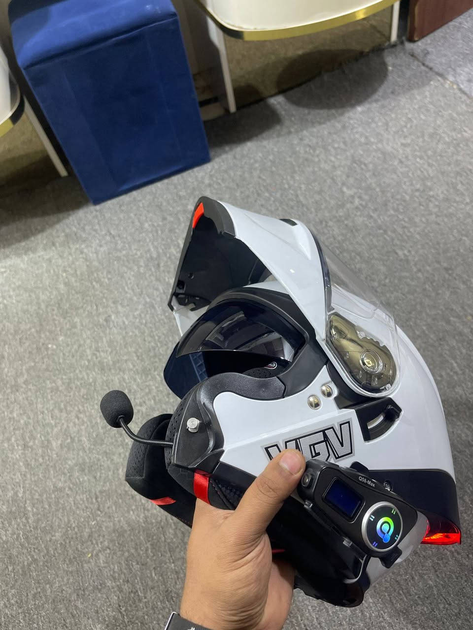 راسلني واتساب ادزلك فيديو ماله
خوذه نضافته 99بل ميه بيه شخط زغير فوك خوذه ومضلل جامه مالته تكدر شيل تضليل بيه سطاب خلفي يرمش وثابت ومتحرك خوذه ينفتح فجه قويه مو من هذن خفيفات بيه سماعه وبل سماعه كلوب مقابيلك يشوفه كامره يعني كشخه بيه مايك انته وتمشي صوتك واضح السعر 75 ألف اهيه والسماعه شري راسلني واتساب هاذ رقمي ***********
